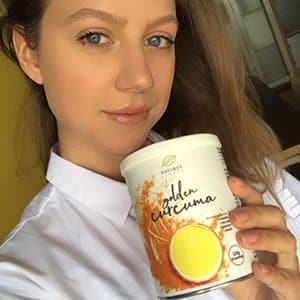 Mónika
